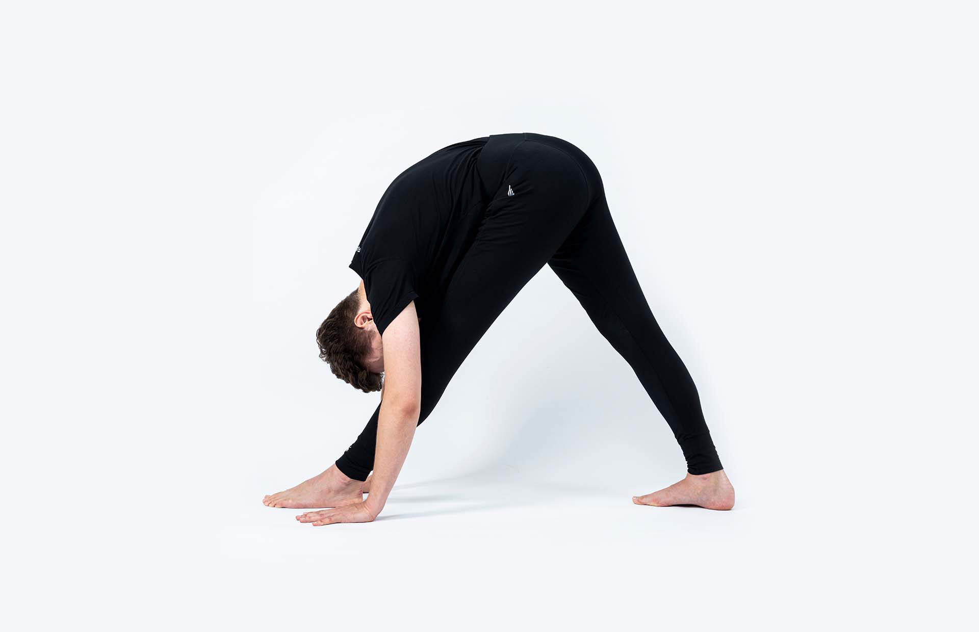 A person in Parsvottanasana 